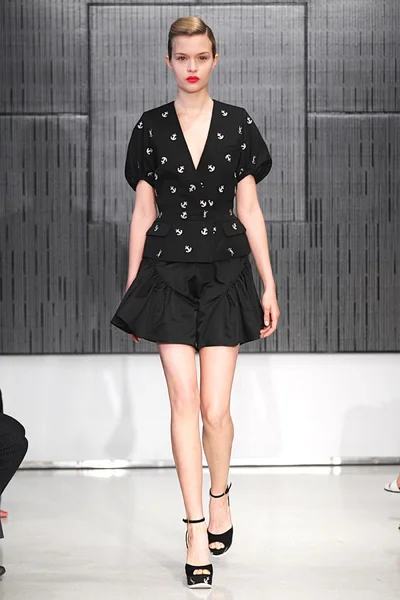 Look 5